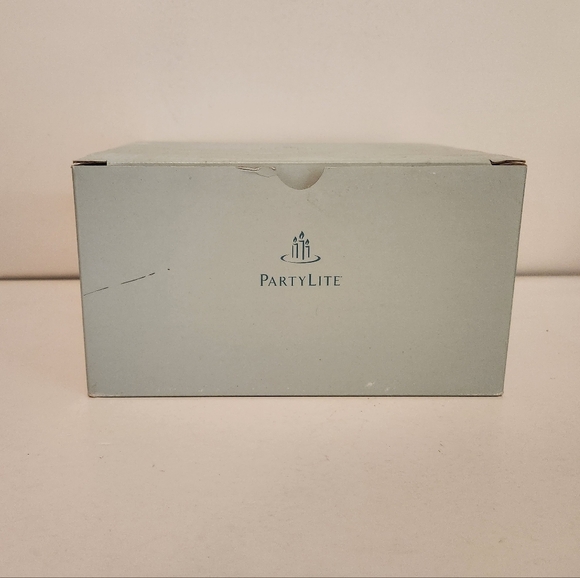 Brand New PartyLite Platinum Star Box and Glass Votive - Picture 7 of 16